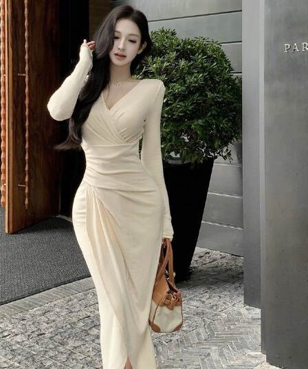 로얄 자매 바람 십자가 V넥 긴팔 여성 드레스 가을 주름 몸매 가꾸기 품격 중간 길이 허리 수축 타이트 스커트 치마