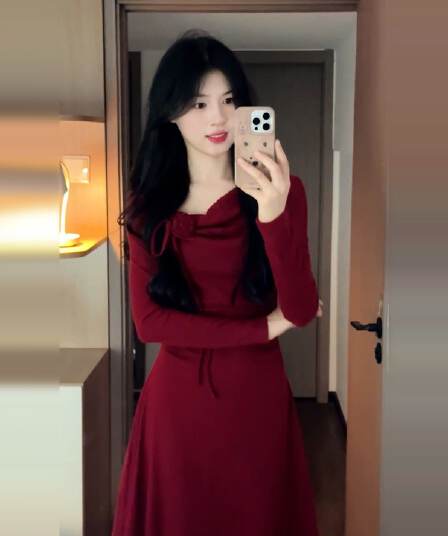 한국 동대문 가을 새로운 보트 칼라 여성 드레스 로얄 자매 바람 빛 요리 한 몸매 가꾸기 슬림해 보이는 다용도 허리 수축 치마