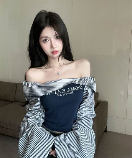 아메리칸 레트로 스트라이프 배색 보트넥 오프숄더 긴팔 셔츠 한국 스타일 세련된 외국 가스 알파벳 프린트 맨위 여성