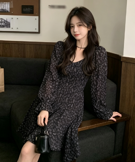 2026 새로운 프랑스식 차 휴식 품격 허리 수축 슬림해 보이는 꽃무늬 여성 드레스 한 가을 작은 키 한 마디 미니 스커트