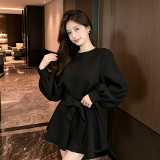 批发高级感黑色外套女冬季新款灯笼袖系带宽松显瘦小众中长款气质上衣