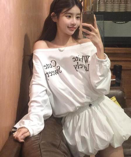순수한 욕망 느긋한 바람 배색 알파벳 프린트 비스듬한 칼라 오프숄더 여성 드레스 작은 대중 펌프 로프 슬림해 보이는 표지 고기 미니 스커트