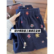 批发原物推荐!设计师款重工刺绣花朵卫裤女厚实保暖圈圈羊毛两穿裤子