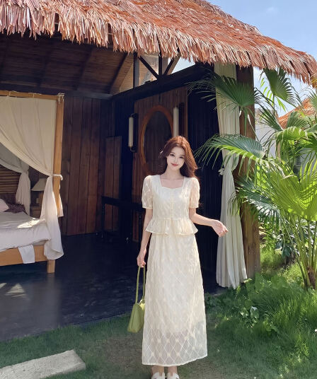 실사 빅 사이즈 여름 새로운 출퇴근 패션 슬림해 보이는 슈 여자 칼라 자수 맨위 반신 스커트 투피스 세트