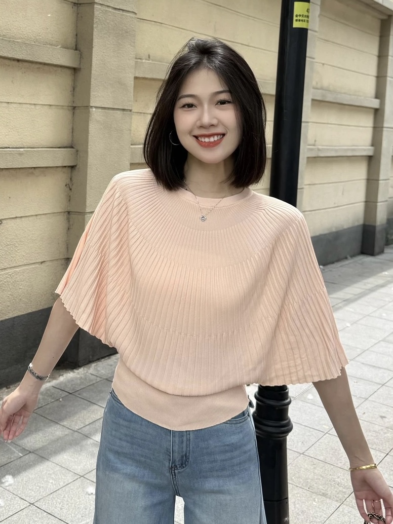 프랑스식 망토 배트윙 소매 핑크색 라운드 넥 얼음 실크 반팔 니트 스웨터 여성 여름 디자인 센스 루즈핏 슬림해 보이는 맨위