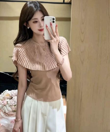 고급 센스 프릴 페이크 레이어드 반팔 티셔츠 여성 2026 여름 새로운 몸매 가꾸기 슬림해 보이는 다용도 품격 맨위