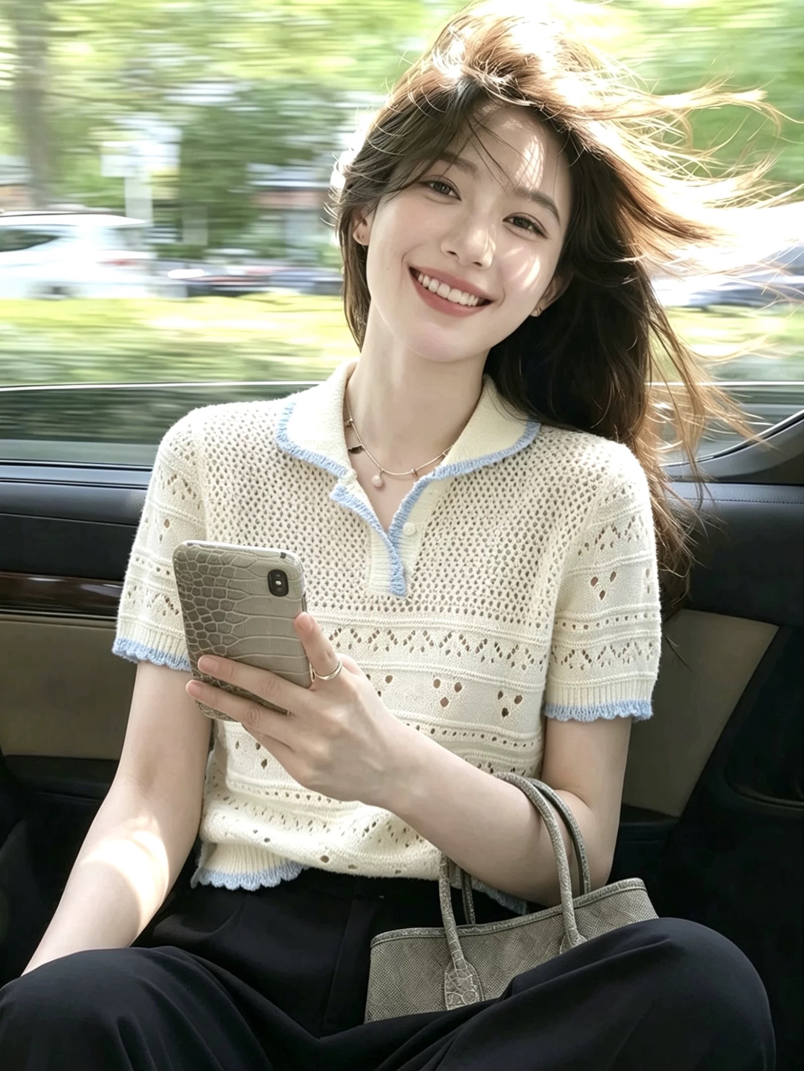 프랑스식 배색 칼라 측면 홀로우 아웃 자수 니트 스웨터 여성 여름 새로운 디자인 센스 작은 대중 외부 가져 가라. 몸매 가꾸기 맨위 트렌디