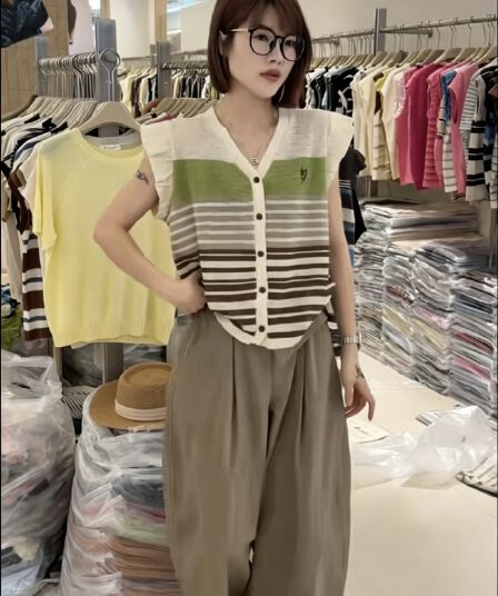 한국 스타일 배색 스트라이프 V넥 Feifei 소매 니트 오픈 가디건 여성 2026 여름 새로운 슬림해 보이는 다용도 연령 감소 맨위