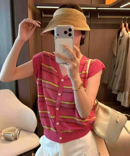 한 부서 색상 스트라이프 Feifei 소매 니트 조끼 여자 여름 얇은 스타일 V넥 싱글 줄 버튼 민소매 조끼 오픈 가디건 맨위