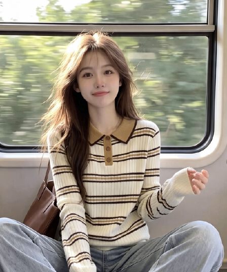 2026 이른 가을 새로운 학원 스타일 POLO 칼라 스트라이프 니트 스웨터 여성 풀오버 긴팔 맨위