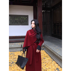 批发秋冬新款时尚气质高级感纯色百搭围巾领修身收腰毛呢外套女