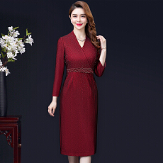 批发实拍2025<b class='q'>春</b>季新品女装连衣裙高贵喜庆婚礼妈妈装收腰显瘦婚宴礼服