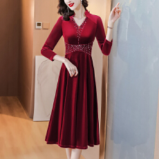 批发实拍2025妈妈婚礼服高贵大气阔太太敬酒服中长连衣裙喜婆婆婚宴服