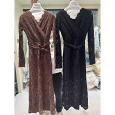 批发法式V领蕾丝<b class='q'>连衣裙</b>女收腰显瘦御姐风高级感长裙