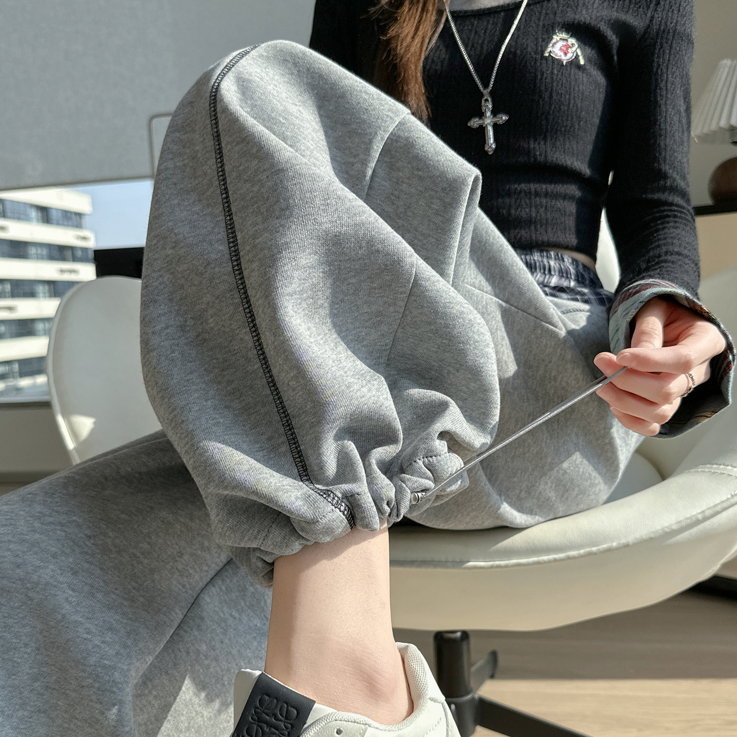 명시적 스티치 디자인 느긋한 프로 피부 다용도 체크무늬 연꽃 잎 레이스 페이크 레이어드 캐주얼 바지 봄 넓은 다리 길이 바지