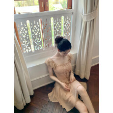 批发网图收腰<b class='q'>显瘦</b>裸粉色连衣裙女设计感短裙