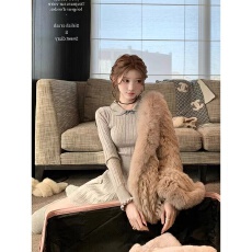 批发灰色风信子 秋季新款彼得潘领蝴蝶结针织上衣+百褶<b class='q'>半身裙</b>两件套装