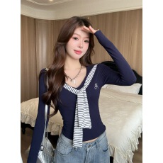 秋季新款纯欲风V领条纹披肩系领拼接长袖T恤修身带胸垫百搭上衣女