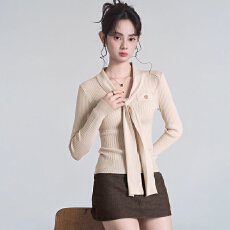 批发2025秋冬新款小香风绑带V领褶皱针织衫女收腰打底衫内搭毛衣上衣