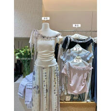 批发蝴蝶结设计感斜肩针织<b class='q'>打底衫</b>女夏季新款短袖修身独特洋气别致上