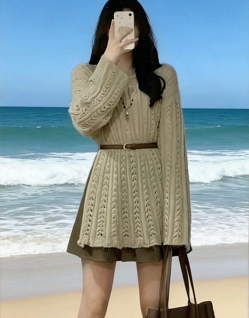 한국 동대문 홀로우 아웃 디자인 센스 니트 스웨터 여자 봄 루즈핏 슬림해 보이는 패션 느긋한 바람 트임 맨위