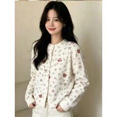 批发韩系碎花小熊针织开衫女秋季新款毛衣外套显瘦百搭<b class='q'>甜美</b>减龄上衣潮