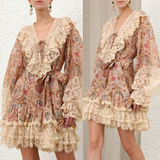 批发Z家轻奢高定26春夏新款灯笼袖拼接重工蕾丝V领绑带收腰迷你<b class='q'>连衣裙</b>