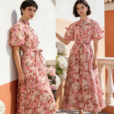 批发复古法式优雅重工钉花朵吊饰单排扣大裙摆连衣裙夏日泡泡袖长裙女