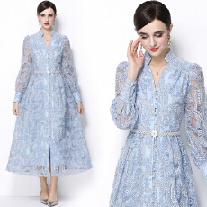 批发实拍法式名媛复古重工<b class='q'>蕾丝</b>刺绣立领高级感珍珠扣<b class='q'>连衣裙</b>送腰带