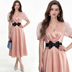 批发实拍优雅气质缎面V领<b class='q'>连衣裙</b>泡泡袖收腰显瘦A字裙中长礼服裙