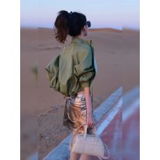 批发2025早秋独特超好看绿色衬衫短款外套女<b class='q'>夏</b>薄款宽松慵懒风通勤上衣