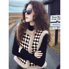 批发2025冬季新款巨好看时髦洋气加厚漂亮叠穿卡其色千鸟格<b class='q'>马甲</b>上衣女