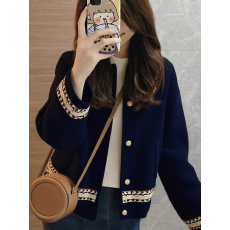 批发2025新款爆款藏蓝色小香风巨好看的独特漂亮翻领棒球服外套女秋冬