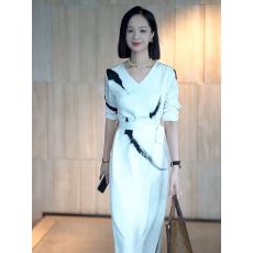 批发水墨印花<b class='q'>连衣裙</b>女春夏2026新款<b class='q'>开叉</b>设计感小众时尚气质高级裙子