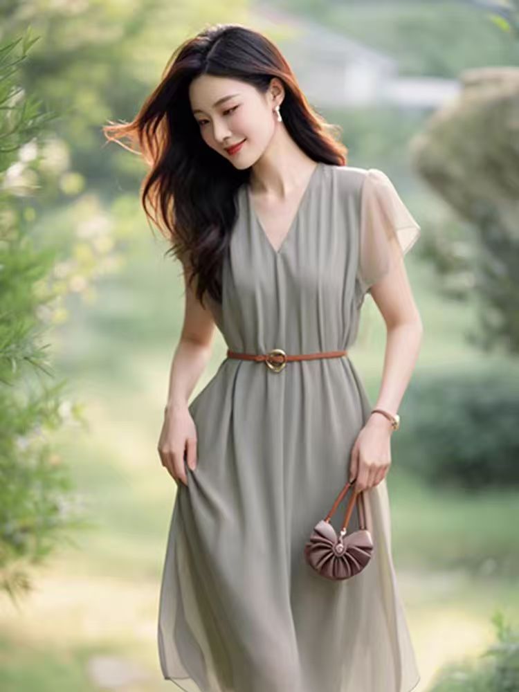 2026 여름 새로운 작은 키 서리가 내린 부서 고유 한 Chic 슬림해 보이는 회색 녹색 드레스 아이들