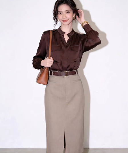 고급 센스 chic Chic 커피 색상 셔츠 세트 이른 가을 관대 한 고유 한 아름다운 빛 요리 한 코치 전체 집합 착용 가져 가라.