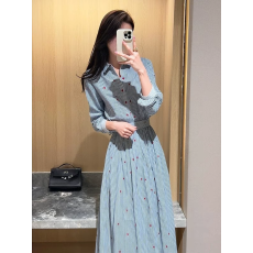 批发2026早秋新款蓝色条纹套装女爱心印花长袖衬衫半身裙<b class='q'>亚麻</b>两件套女