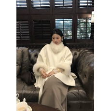 批发狐狸毛围脖斗篷双面羊毛呢子大衣外套女<b class='q'>中长款</b>25冬季新款