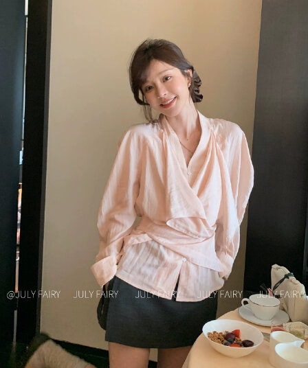 july fairy 작은 키 스트랩 구조 설계 센스 작은 대중 허리 수축 프로필 모양 여성 셔츠 패션 긴팔 맨위