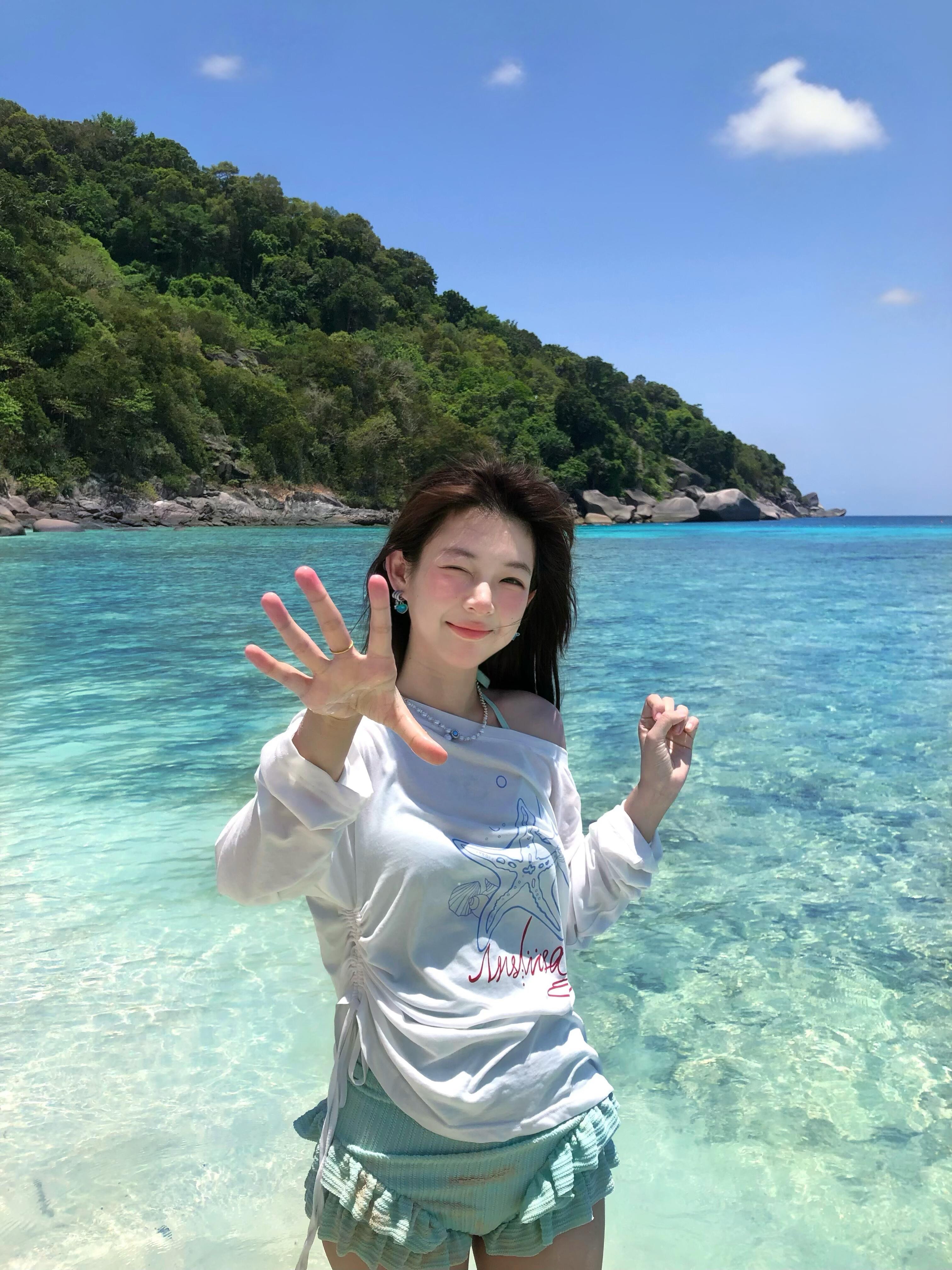 insliisa 얼음 실크 긴팔 블라우스 여성 느긋한 바람 여름 루즈핏 슬림해 보이는 다용도 얼음 센스 디자인 센스 맨위