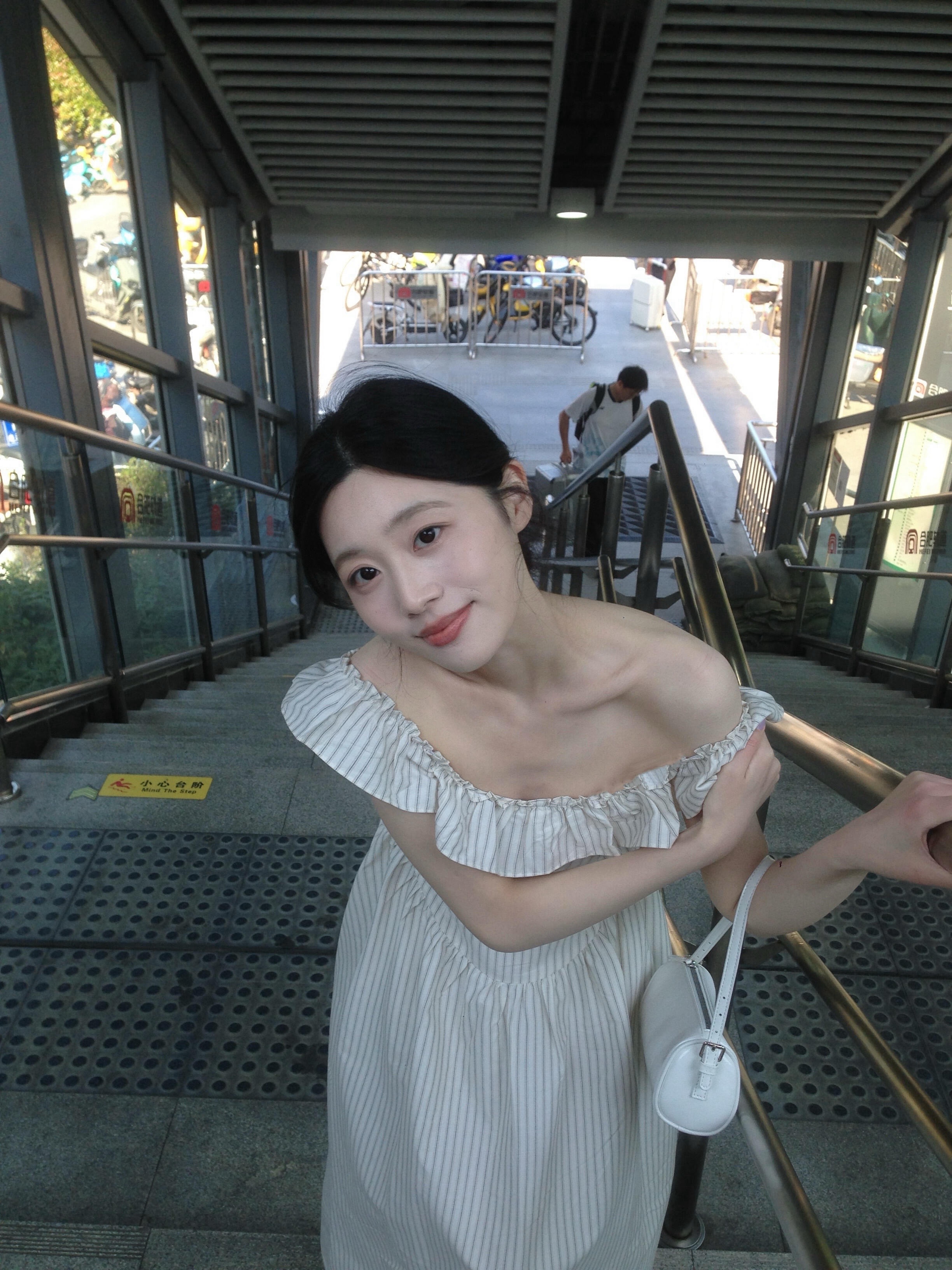 프릴 u 칼라 오프숄더 여성 드레스 여름 꼬집기 허리 몸매 가꾸기 슬림해 보이는 롱 스커트