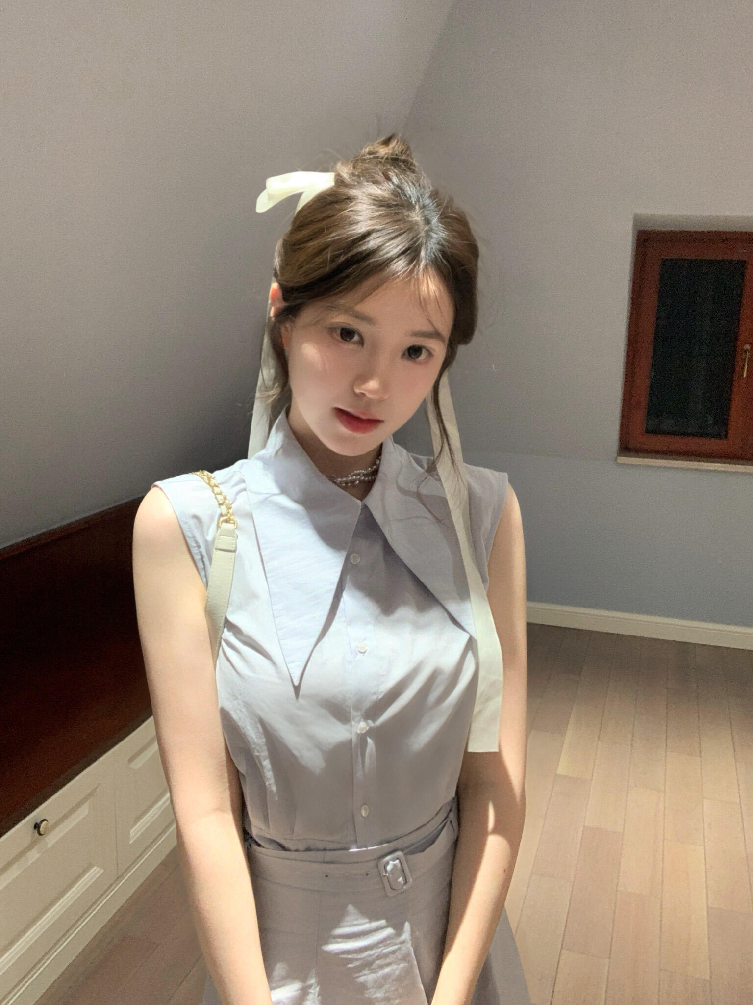 워터 프론트 첫사랑 한 부서 바다 소금 블루 폴로 칼라 민소매 맨위 세트 슬림해 보이는 벨트 한 마디 반 스커트