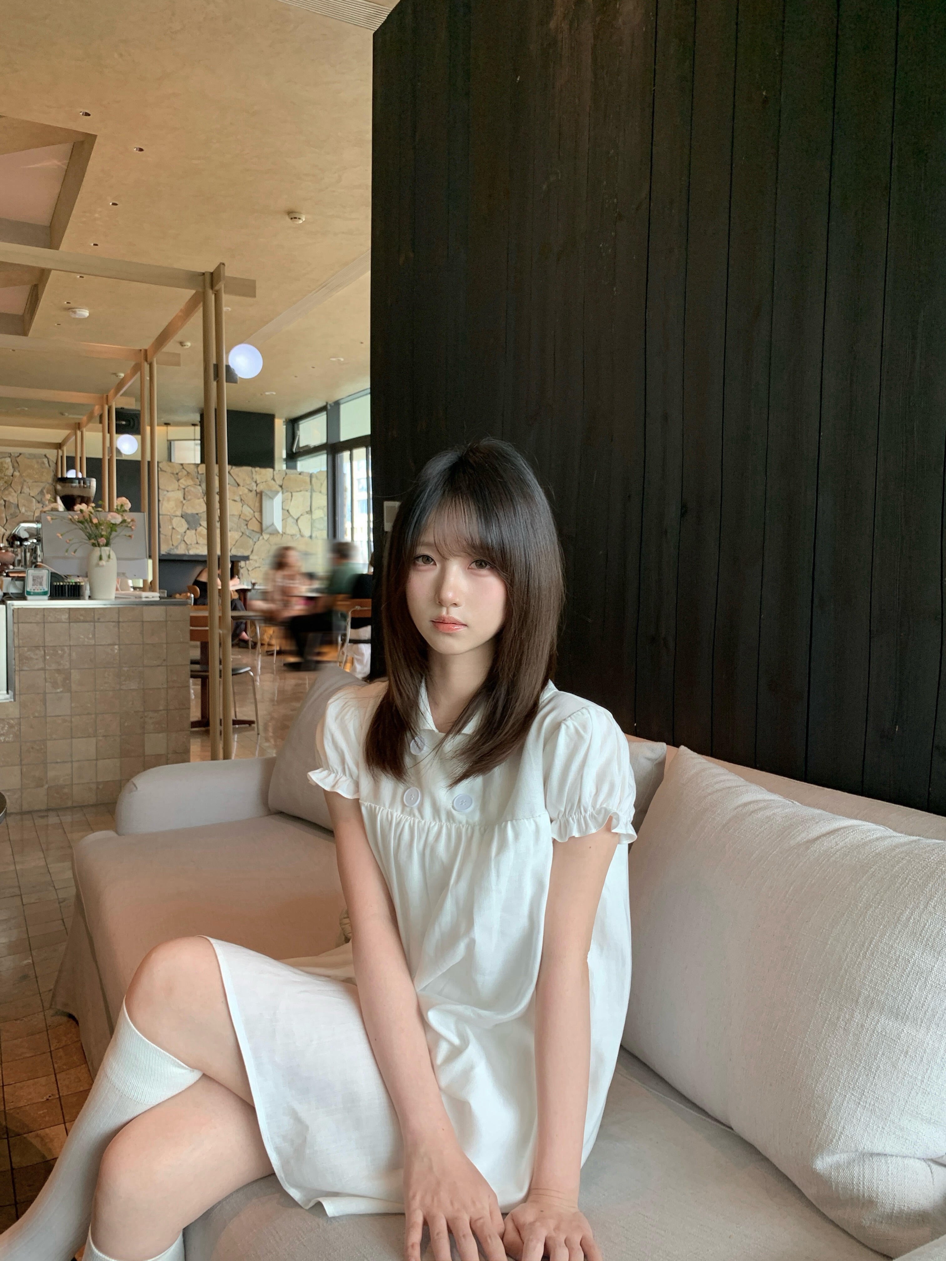주간 실크 베이비 칼라 샤오 바이 치마 거품 소매 2026 여름 유럽과 미국 ins 바람 미니 반팔 드레스