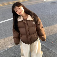 批发美式复古羊羔毛翻领棉服女2025新款冬季高级感保暖学生短款棉衣潮