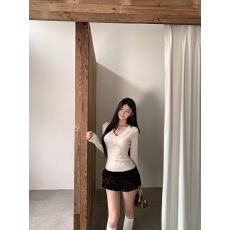 批发实拍实价  V领收腰显瘦设计麻花针织毛衣纯色丝绒百搭蛋糕短裙