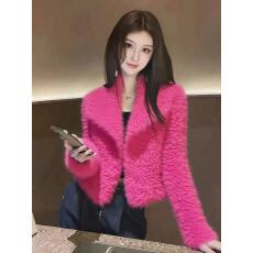 批发玫红色羊羔毛外套女2025新款冬高级感巨好看时髦洋气加厚保暖上衣