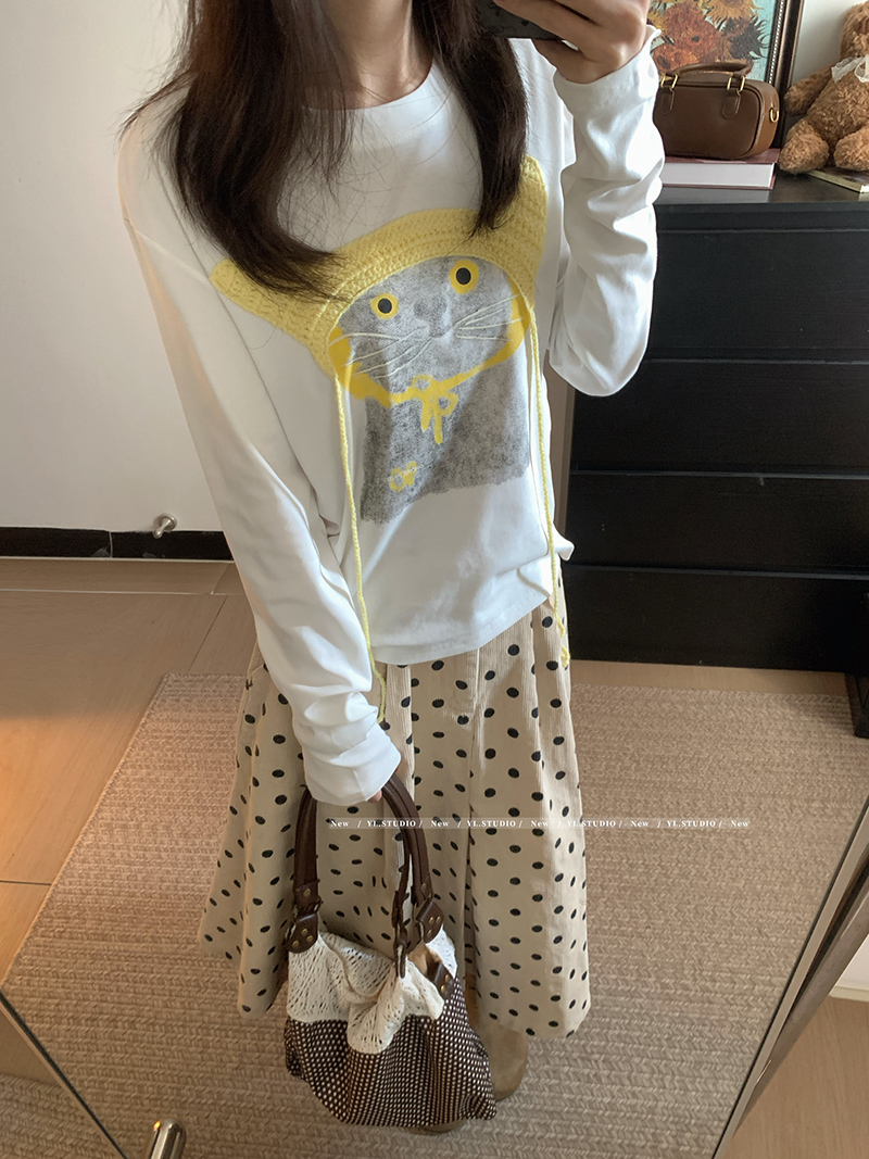 실사 긴팔 티셔츠 기본 셔츠 여성 의류 얇은 스타일 봄 가을 새로운 만화 가시 자수 라운드 넥 한국 스타일 맨위