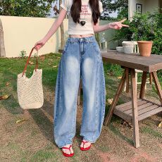 批发实拍实价~2025<b class='q'>新款</b>美式水洗做旧弯刀牛仔<b class='q'>裤</b>女宽松设计感阔腿长<b class='q'>裤</b>