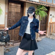 批发实拍实价~韩系短款明线牛仔外套女2026新款秋季正肩牛仔夹克开衫