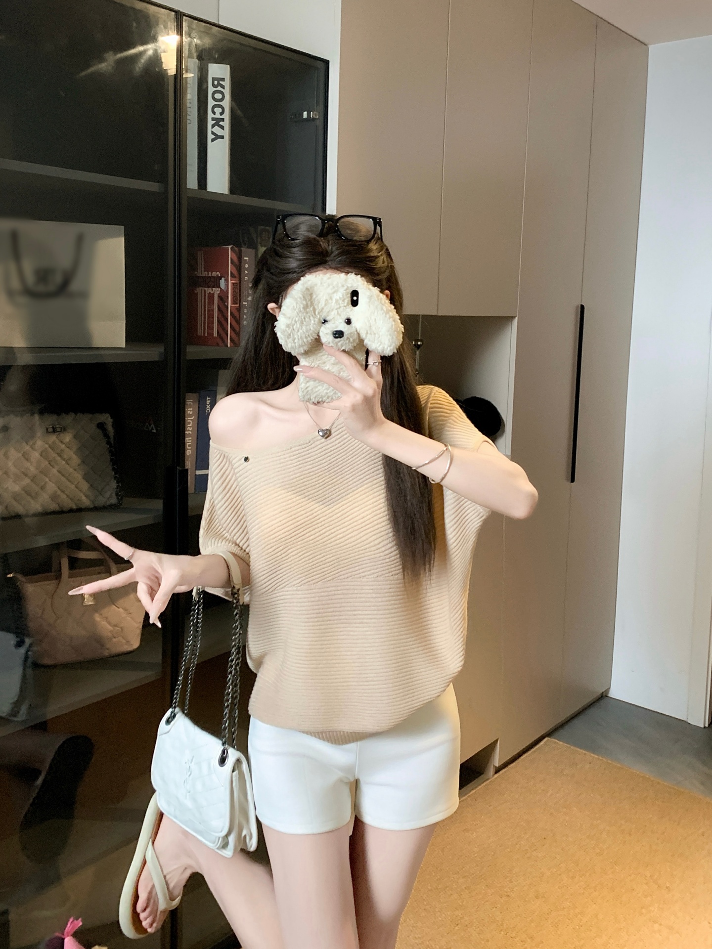 물건 가져 오기 ~까지 Daxi 하오 b03c 2026 년 여름 새로운 비스듬한 칼라 배트윙 소매 둘 착용 슬림해 보이는 니트 작은 셔츠